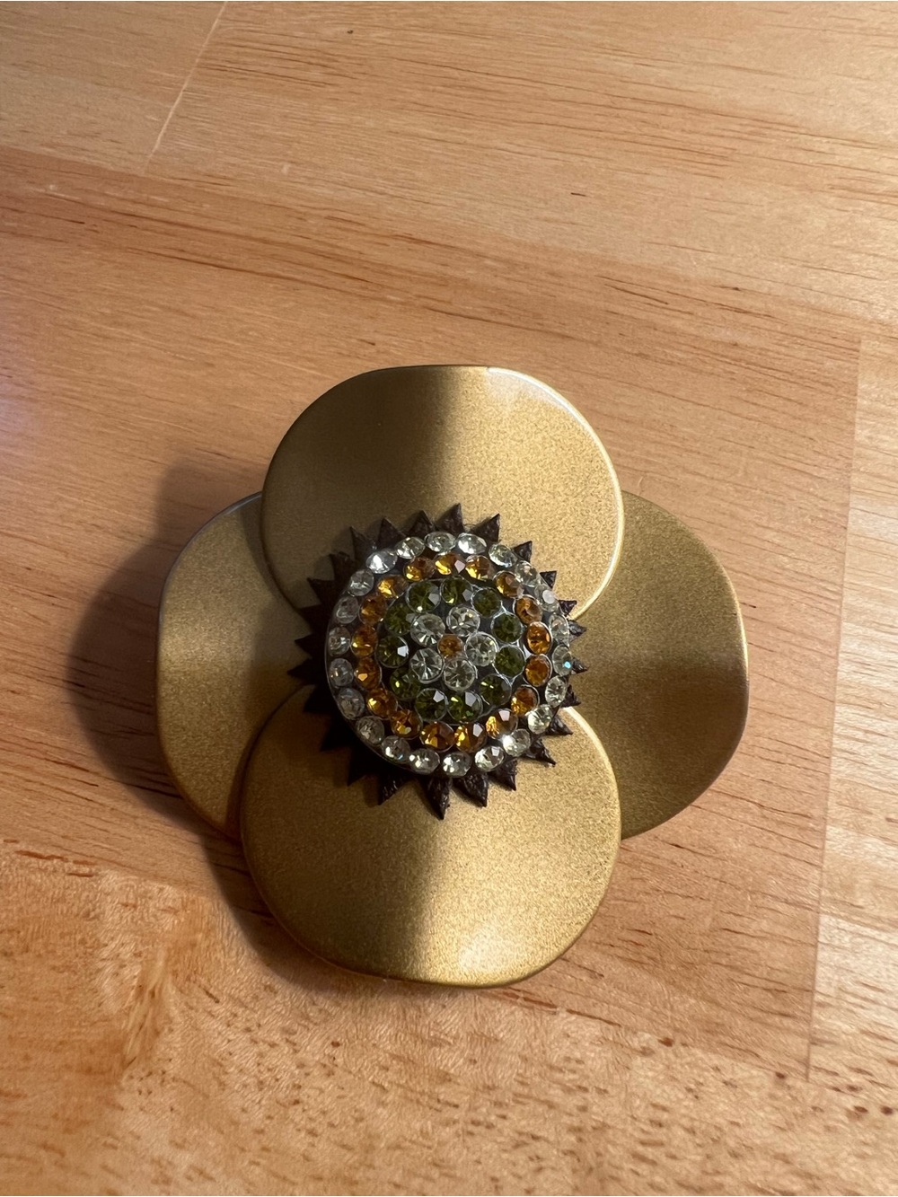 Lapel pin by Pono